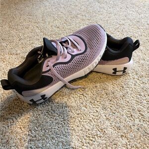 💥Buy 2 Get 1 Free💥 Under Armour Lavender and Black Athletic Shoes